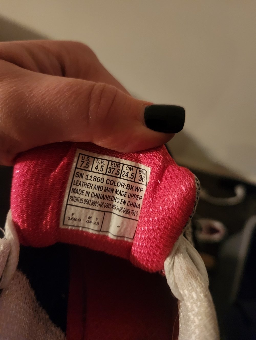 Skechers D'Lites Women's Black & Pink Athletic Sneakers - Picture 6 of 6
